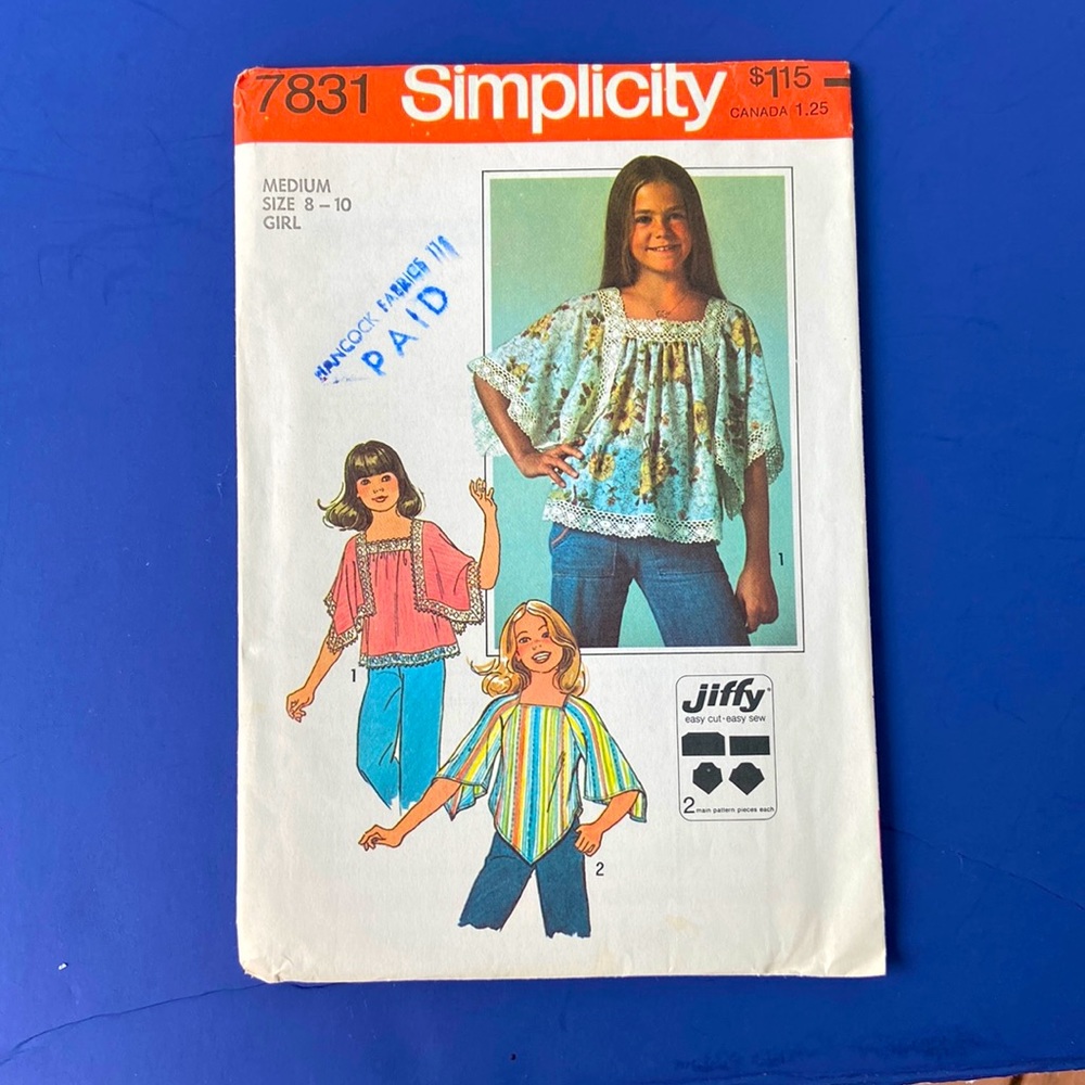 Vintage sewing pattern girls top.Simplicity 7831. 1976 Uncut sewing pattern.